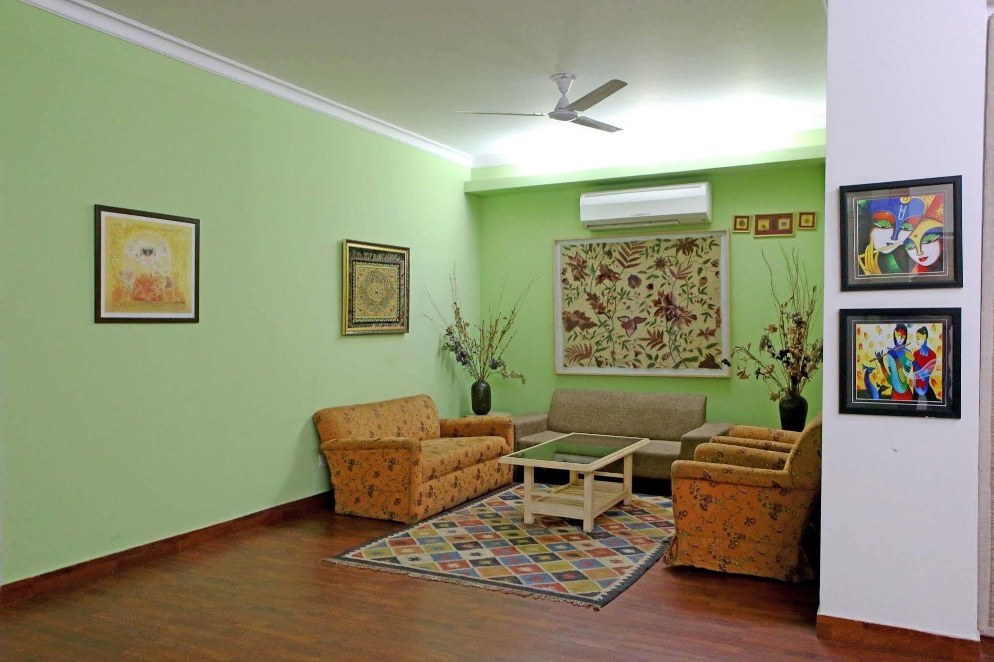 Colonel'S Retreat At The Airport Bed & Breakfast New Delhi Exterior photo